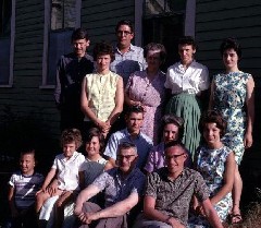 Bobbie,Bill Coon, Sharon Woodward, Maude Bennett, Shirley, Ruth
Melanie, Marilyn, Allan, Alice Haydock Bennett, Ann, Durward Bennett, Gordon Bennett